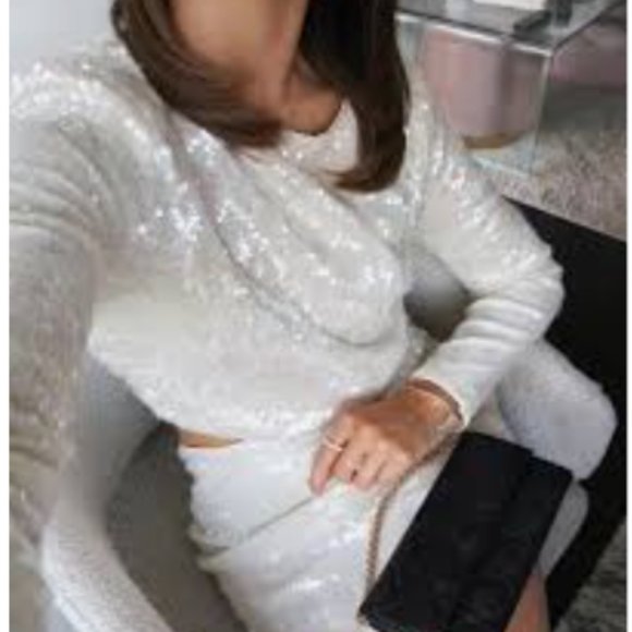 Dynamite Sequin Mini Skirt & Long Sleeve Crewneck Sequin Top set NWTO *SMALL* - Picture 6 of 12